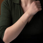 Clover Leaf Bracelet - 9k Gold - Image 2