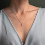 Χρυσός Σταυρός Μενταγιόν με Πέτρες Ζιργκόν - Image 2