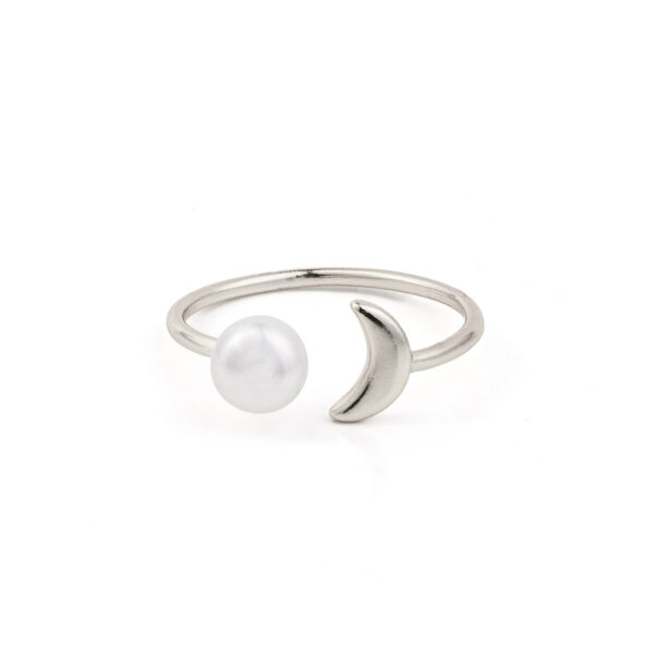 Moonlight Ring with Pearl