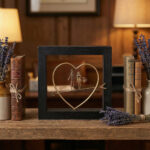 Bronze Love is in the air - Wood art frame - Image 2