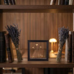 Αγαπημένη Οικογένεια μαζί - Μπρούτζινη φιγούρα σε ξύλινο πλαίσιο - Image 2