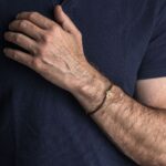 Βραχιόλι Καουτσούκ Καφέ με Σταυρό και Ματάκι – Ασήμι 925 Επιχρυσωμένο - Image 3