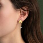 Sterling silver stud earrings with a freshwater pearl - Image 2